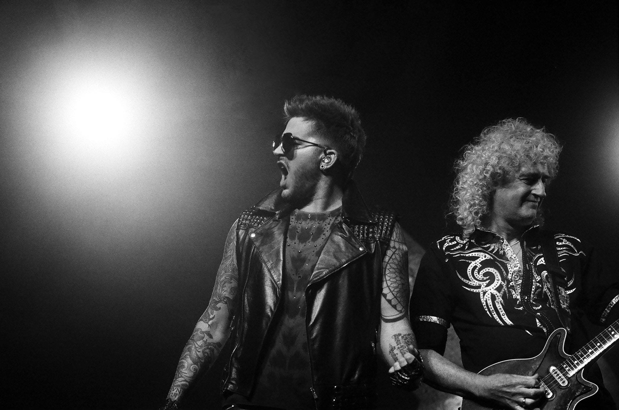 【激レア】Queen + Adam Lambert 500枚しかない限定ポスター 超レア】Queen + Adam Lambert 500枚しかない限定ポスター